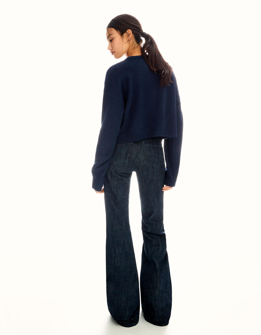 Kadın yumuşak dokulu düğmeli hırka