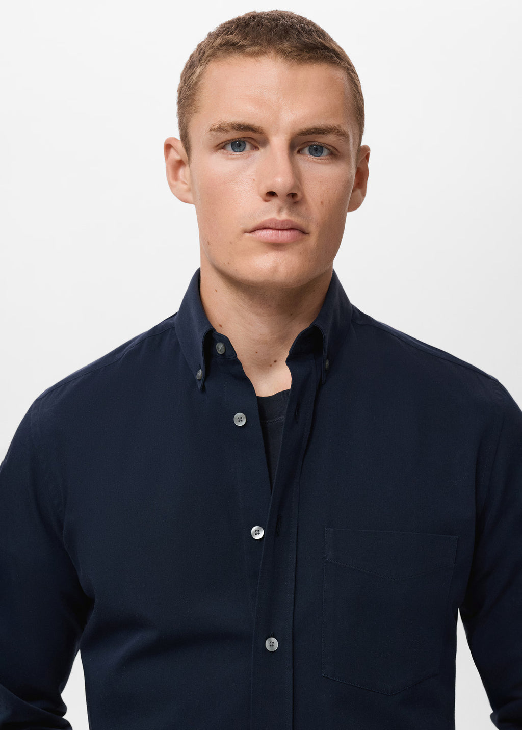 %100 pamuklu regular kesim cepli gömlek