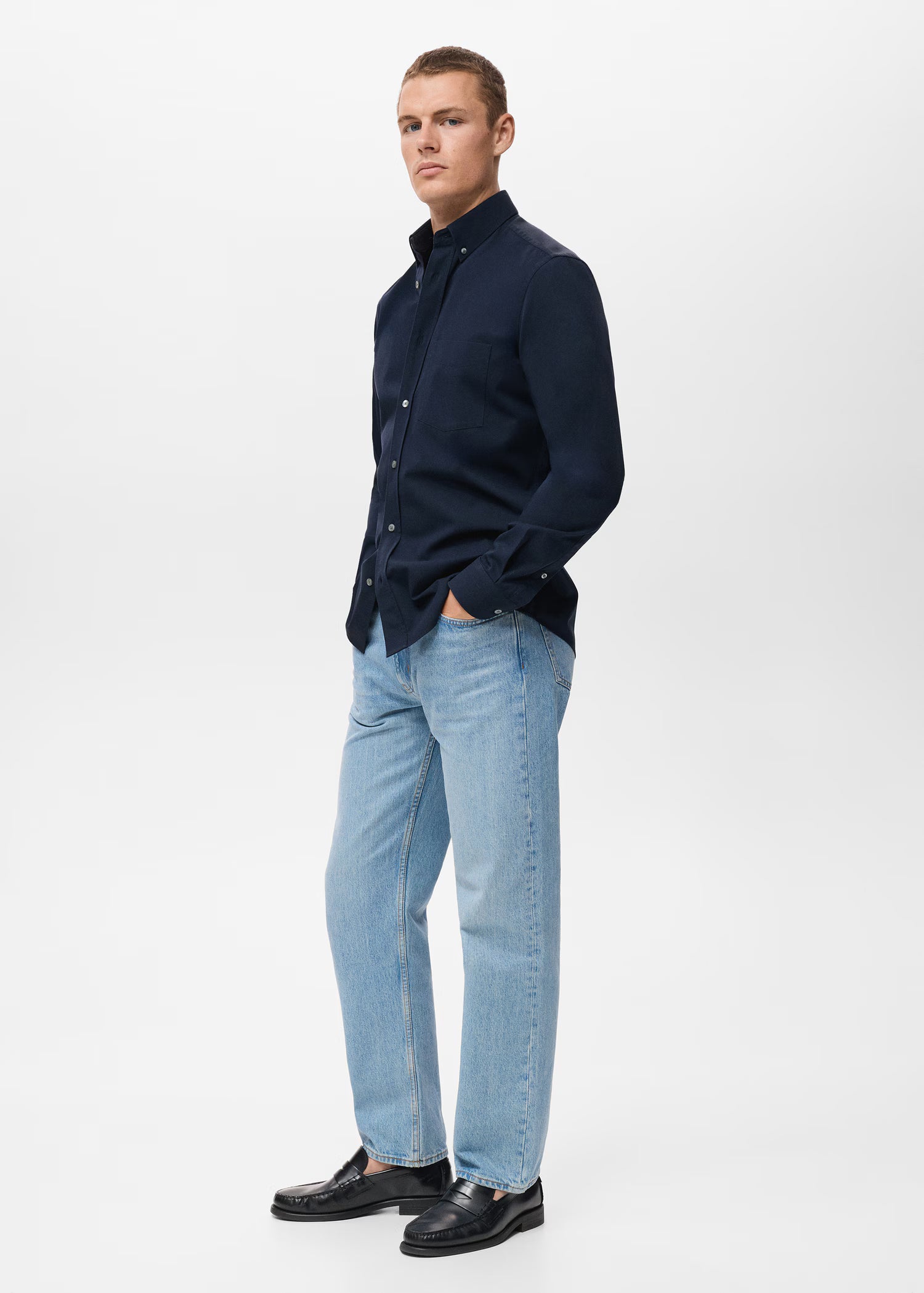 %100 pamuklu regular kesim cepli gömlek