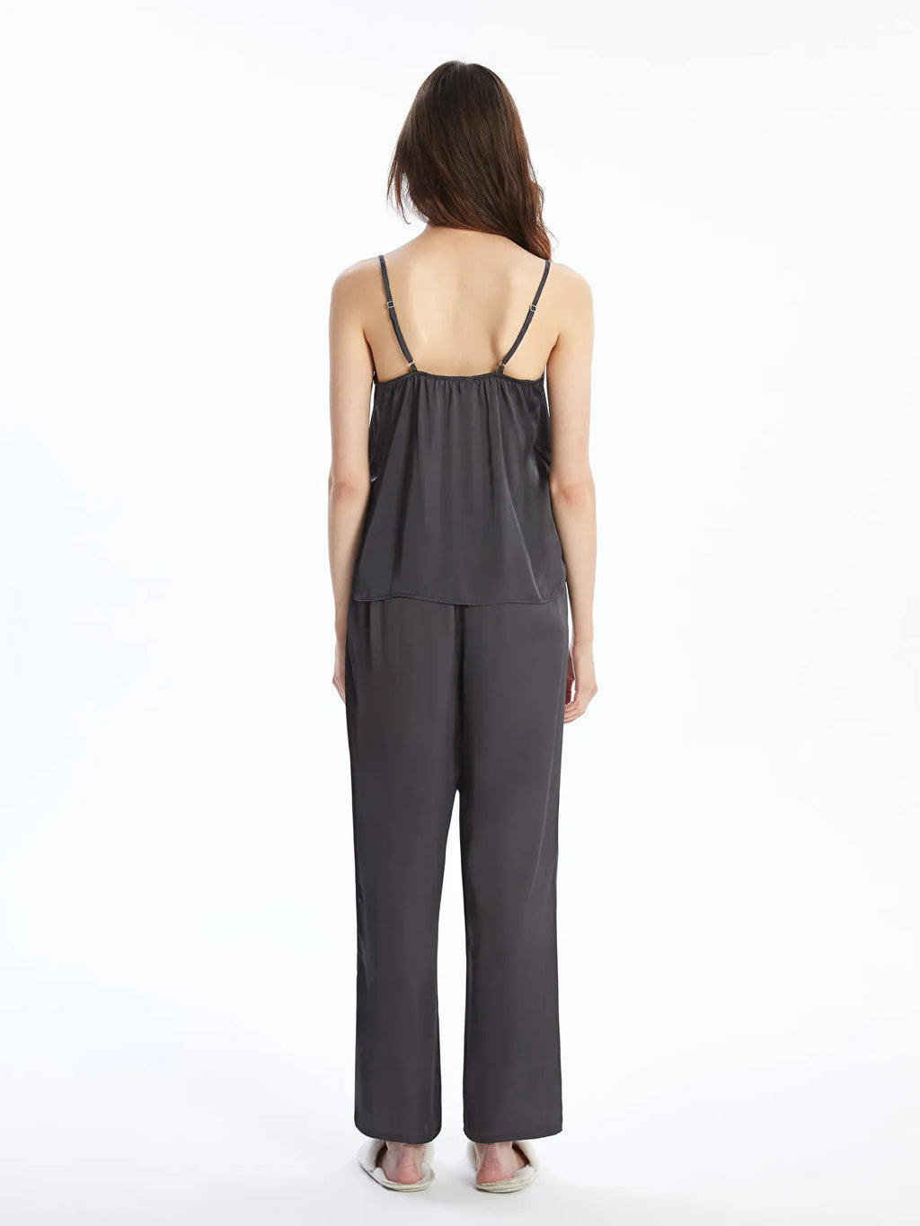 Antrasit V Yaka Düz Askılı Saten Kadın Pijama Takımı